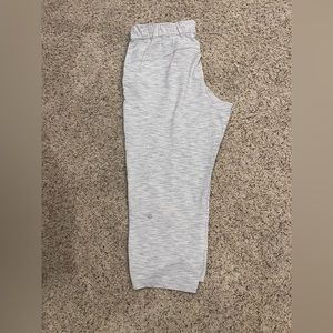 COPY - Women’s  Lululemon crop joggers